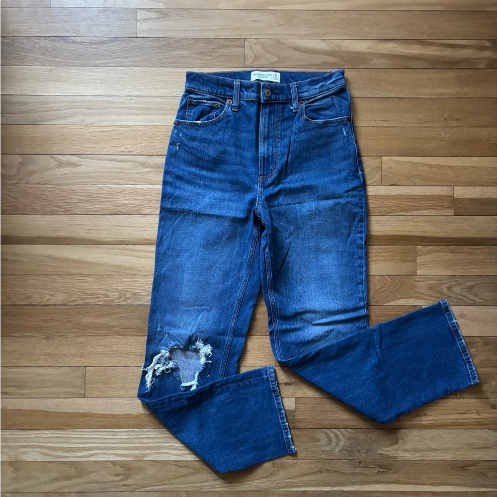 Abercrombie & Fitch Ultra High Rise Ankle Straight Jeans